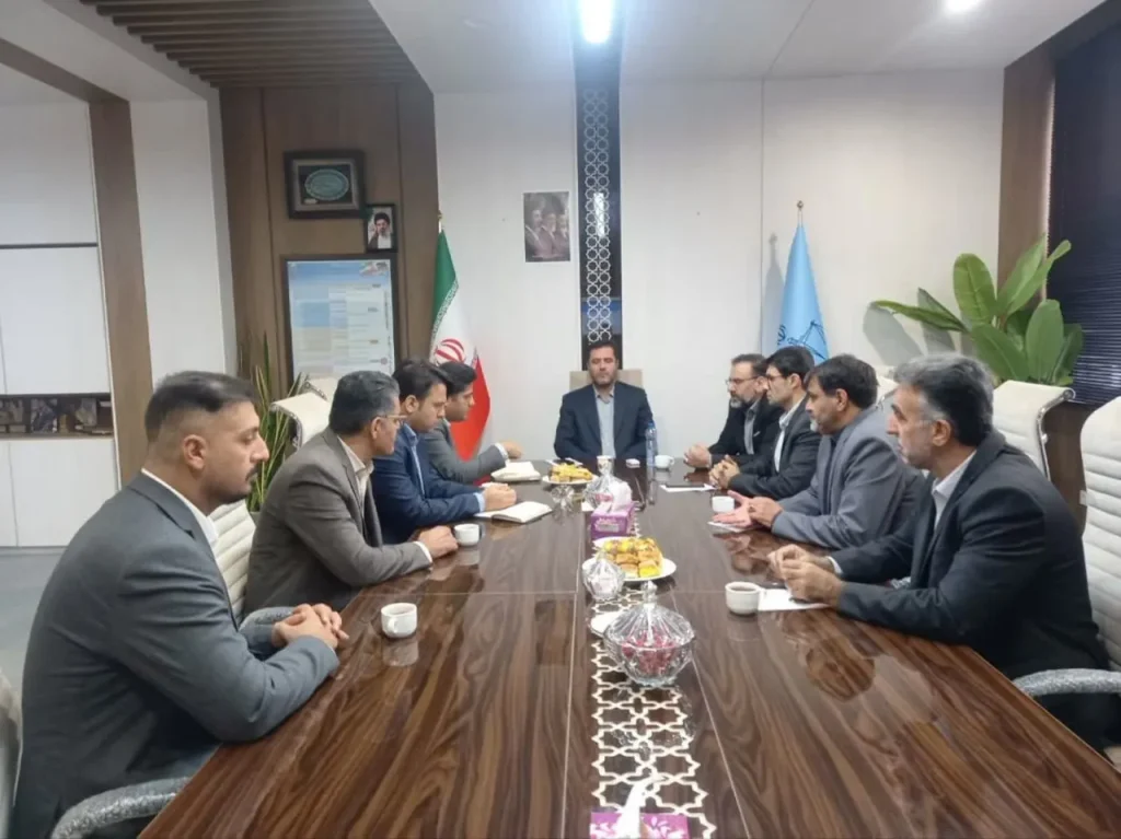 توسعه همکاری دادگستری ایلام با بانک قرضالحسنه مهر ایران برای حمایت از کارکنان و اقشار آسیبپذیر