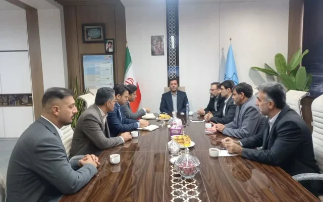 توسعه همکاری دادگستری ایلام با بانک قرض‌الحسنه مهر ایران برای حمایت از کارکنان و اقشار آسیب‌پذیر