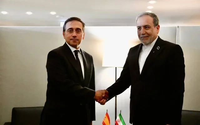 دیدار و گفت‌وگوی وزرای خارجه ایران و اسپانیا/ عراقچی: اهمیت اتخاذ رویکردی مسئولانه از سوی کشورهای اروپایی در قبال اقدامات آمریکا علیه ایران