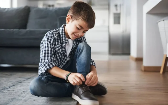 کفش مدرسه را چگونه انتخاب کنیم؟