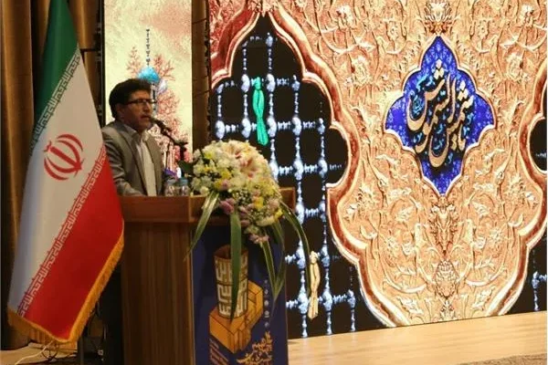 هنرمندان در روز‌های دشوار، با هنر خود پای کار ایران ایستادند
