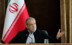مظلومیت مردم ایران و جنایات آمریکایی-صهیونیستی را گوشزد کردیم