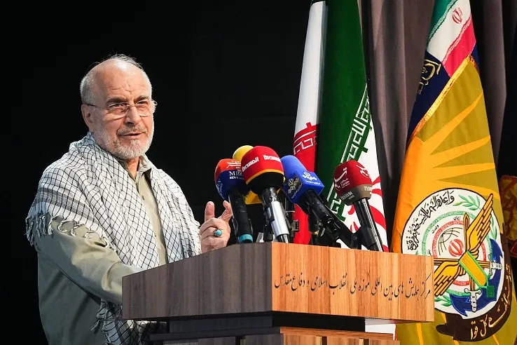 قالیباف: دفاع مقدس یک کارخانه دائمی تولید عزت و قدرت است/ مذاکره به معنای تسلیم نیست