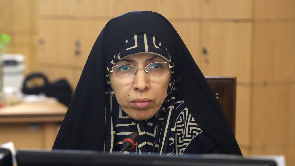 مشکل مطالبات حوزه دارو صرفا مربوط به شرایط فعلی نیست