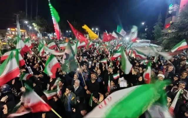 روزنامه نزدیک به قالیباف: برای دفاع از ایران از مردم «گواهی وفاداری سیاسی» نخواهید | «تعلق به ایران» با «موافقت با جمهوری اسلامی» الزاما یکی نیست