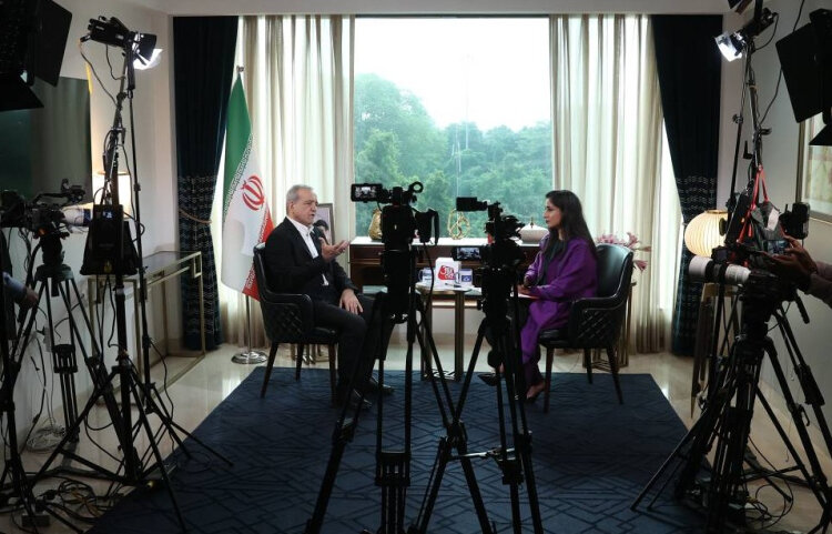 پزشکیان: اقدامات آمریکا علیه ایران فقط تبلیغات است/ اگر دنبال سلاح هسته‌ای بودیم عضو «ان‌پی‌تی» نمی‌شدیم/ با عربستان در جنگ نیستیم