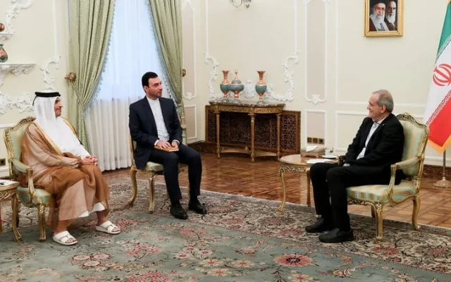 دیدار و گفتگوی نخست وزیر قطر با پزشکیان