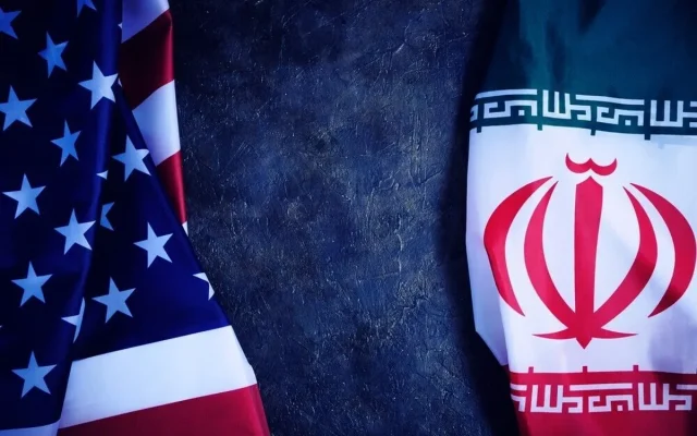 تاس به نقل از یک منبع ایرانی: توپ در زمین آمریکا است | آمریکا حسن نیت خود را ثابت کند ایران آماده بازگشت به مذاکرات است