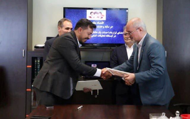 امنیت غذایی در گرو خودکفایی بذر هیبرید / قم میزبان نخستین گلخانه یک هکتاری تولید بذر
