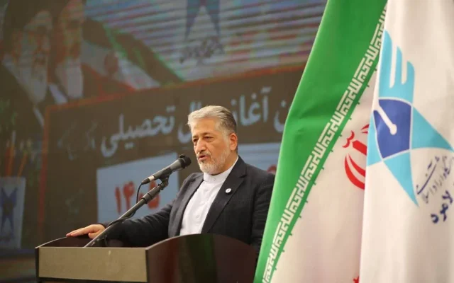 بورس تحصیلی تا مقطع دکتری برای دانش‌آموزان آسیب‌دیده بمباران لامرد