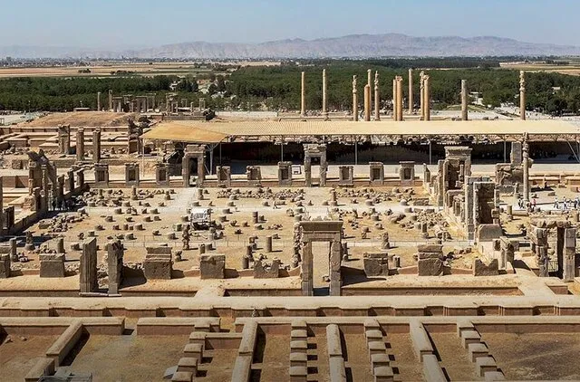 مریدی: الحاق حریم درجه ۲ تخت‌جمشید به مرودشت تاکنون اجرایی نشده است