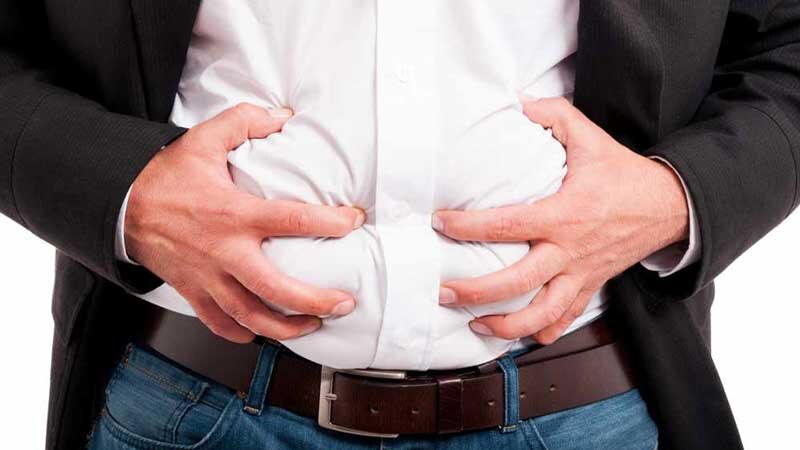 چرا اینقدر نفخ میکنید؟؛ ۱۰ علت پنهان افزایش گاز روده
