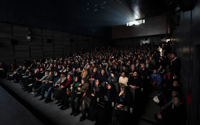 استقبال ۶۰۷ هزار مخاطب از سینما در هفته گذشته/ رشد آمار تماشاگران سینما ادامه دارد