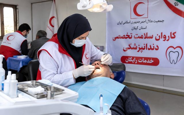 ارائه بیش از ۲ هزار خدمت رایگان دندانپزشکی در کومله