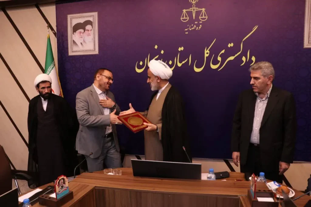 رئیس کل دادگستری استان زنجان به عنوان مدیر نمونه ملی انتخاب شد