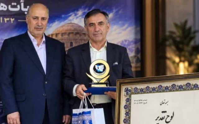 تجلیل رئیس فدراسیون فوتبال از رئیس هیئت فوتبال اردبیل