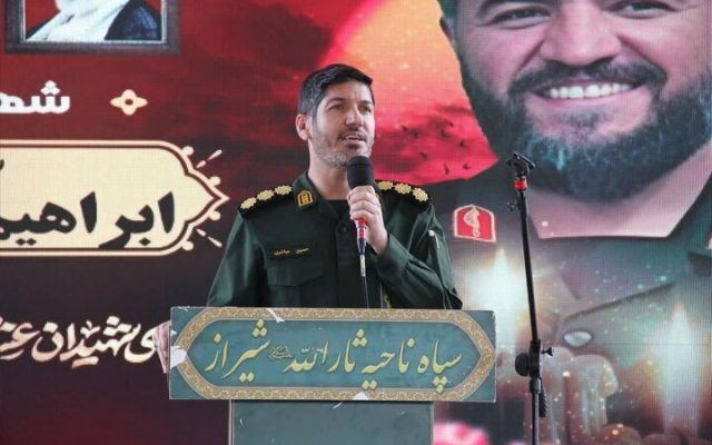 روایتگری حماسه‌های دفاع مقدس با تمرکز بر نسل جدید در شیراز