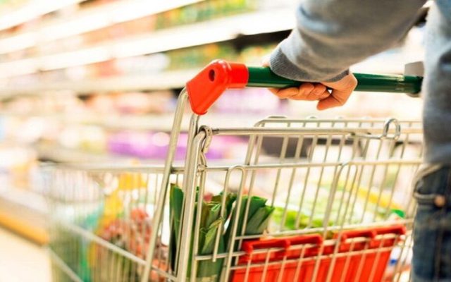 تأمین کالاهای اساسی استان قم تا یک سال آینده پایدار است