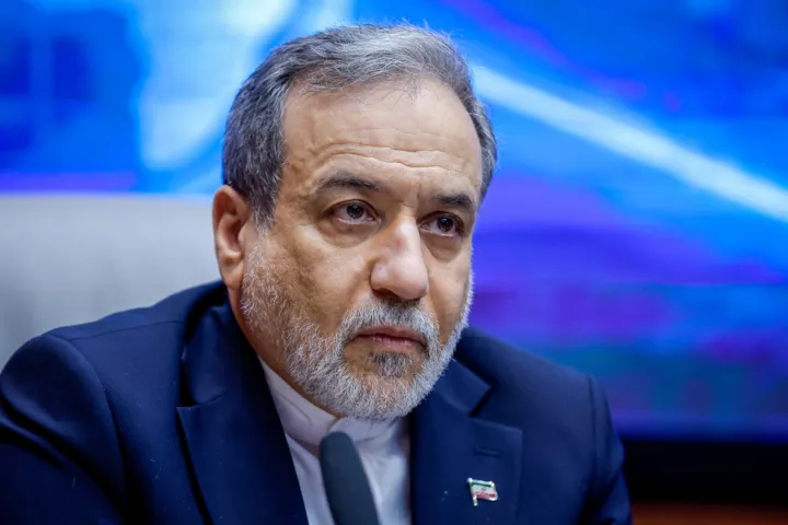 واشنگتن خود را از غل و زنجیر اسرائیل رها کند