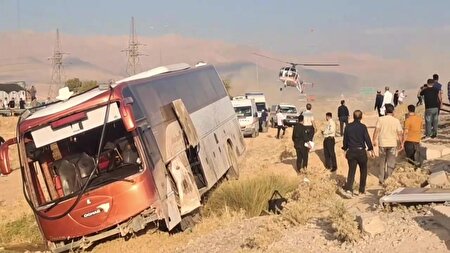 ۱۷ مصدوم بر اثر واژگونی اتوبوس در محور دورود–ازنا لرستان