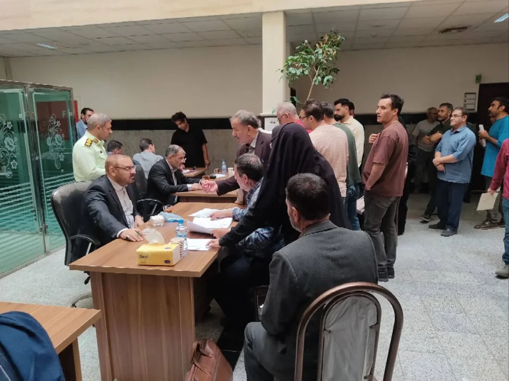 رئیس کل دادگستری زنجان به درخواست ۱۶۰نفر از مراجعین در دیدار مردمی رسیدگی کرد