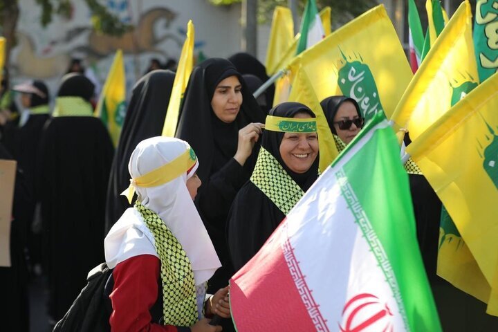 طنین خروش ۱۵۰ هزار نفری «جان‌فدایان ایران» در شیراز