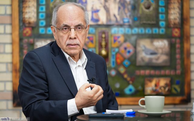 به سود تهران است که با مذاکره به جنگ پایان دهد/ ایدئولوژی و پایگاه داخلی می‌تواند محاصره را طولانی کند/ وضعیت برای ایران «حاد» است
