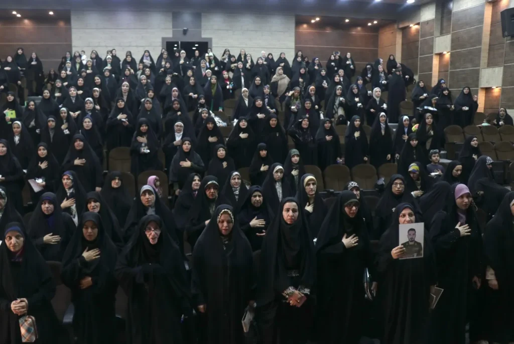 اجرای «طرح ۳۱۳» گروه «آمرین حریم حرم» در شیراز