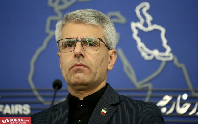 بقائی: کودکان میناب باید امروز در جشن آغاز سال تحصیلی شرکت میکردند
