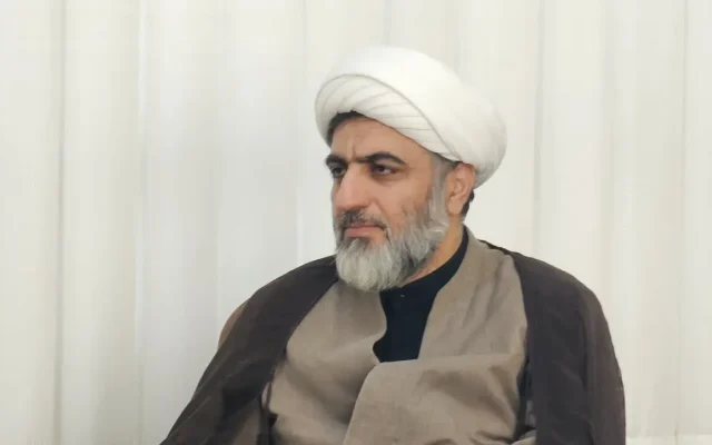 فریاد خونخواهی شهدا و امام شهید امت بلند است