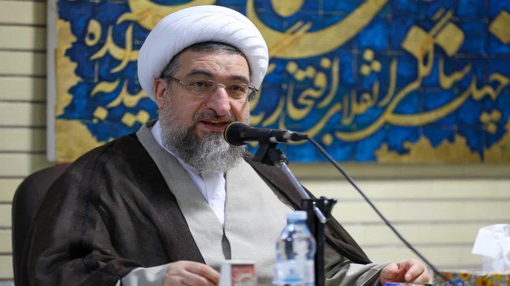 عظمت مقام شهید با هیچ معیار مادی قابل قیاس نیست