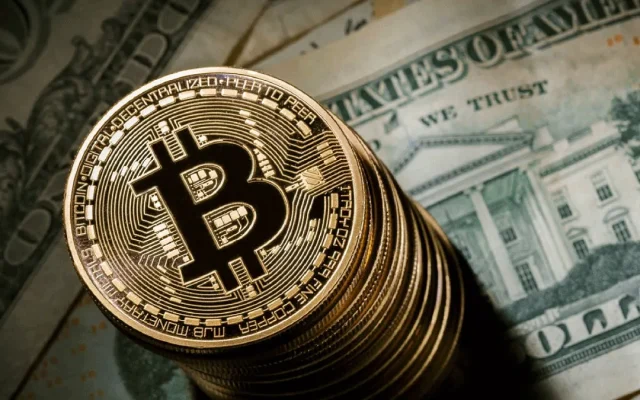 قیمت بیت کوین،تر و اتریوم امروز سه شنبه ۳۱ شهریور ۱۴۰۵/ بیت‌کوین به بالاترین قیمت در ۸ ماه گذشته رسید
