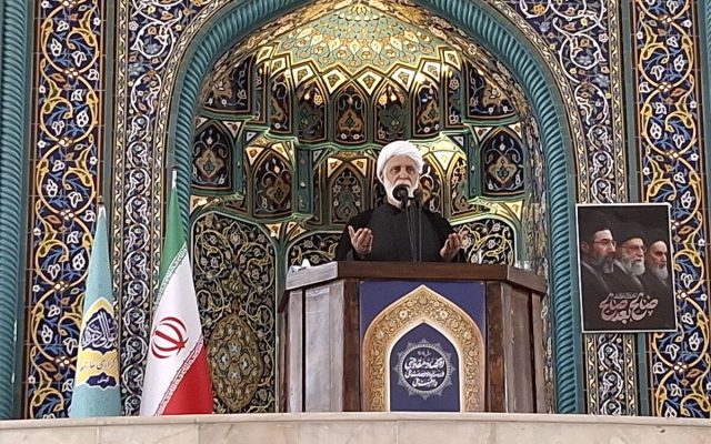 مشکلات اقتصادی را باید حل کرد، نه اینکه با بزرگنمایی مردم را ناامید کرد
