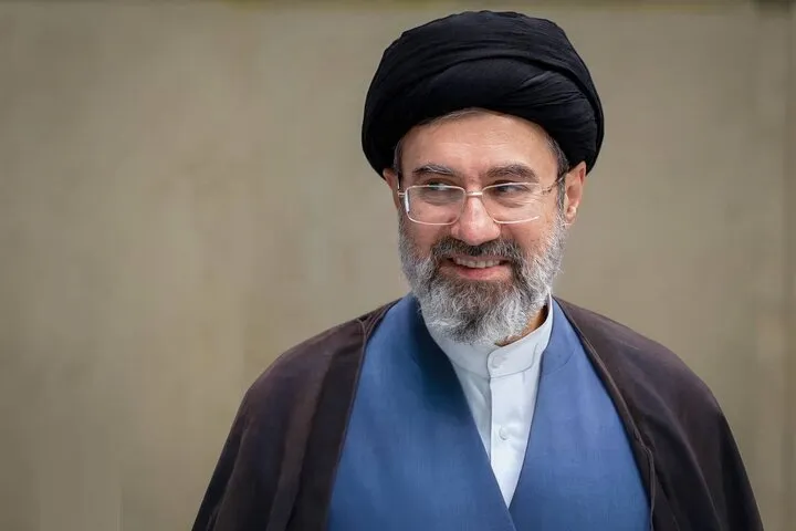 رهبر انقلاب: روز‌های بازگشت ایران به دوران وابستگی و ذلت دیگر تکرار نخواهد شد | روز‌های آینده ایران شکوهمندتر از امروز خواهد بود