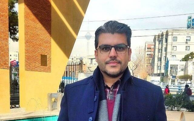 امیرحسین مقصودلو هم‌بازی گل‌کوچیک من چگونه تتلو شد؟/ نه تطهیر ،نه تکفیر... پدیده‌های اجتماعی را باید شناخت/ تتلو را چه کسی ساخت؛ خودش، رسانه یا مخاطب؟