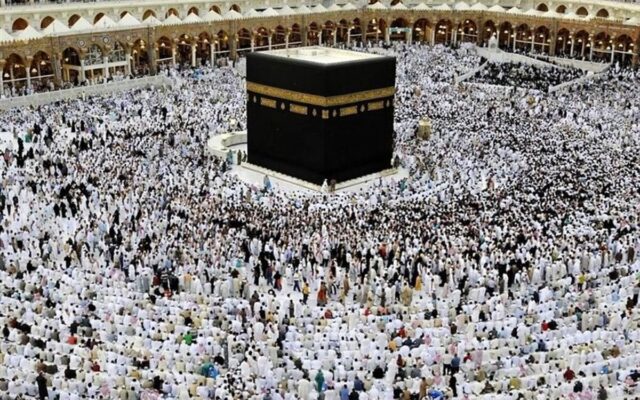 حج ۱۴۰۶ گران می‌شود؟ پاسخ رئیس سازمان حج و زیارت/ خبر تازه درباره سفر به عراق