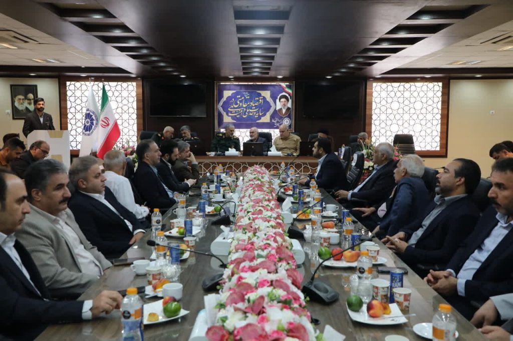 فعالان اقتصادی میدان‌دار مقابله با جنگ اقتصادی دشمن در خوزستان