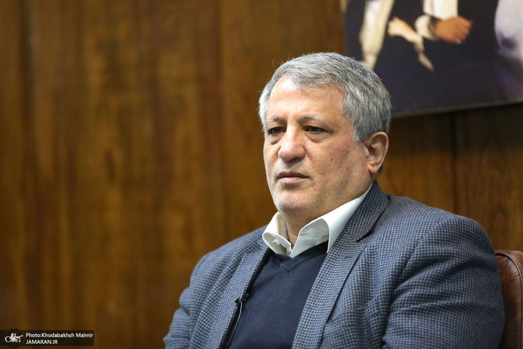 محسن هاشمی: مسئولان از پناهگاه‌های مترو استفاده نمی‌کنند؛ اولویت با مردم است