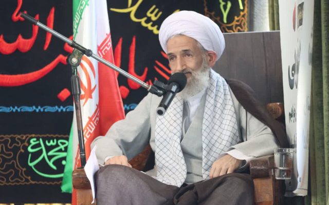 آیت الله لائینی: بزرگداشت شهدا باید به سبک زندگی تبدیل شود
