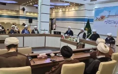 برگزاری نشست رئیس مرکز خدمات حوزه‌های علمیه با مدیران و اساتید مدارس علمیه فارس