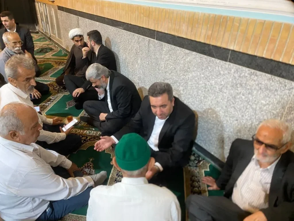برگزاری میز خدمت رئیس سازمان ثبت در مسجد امام حسین (ع) گرگان