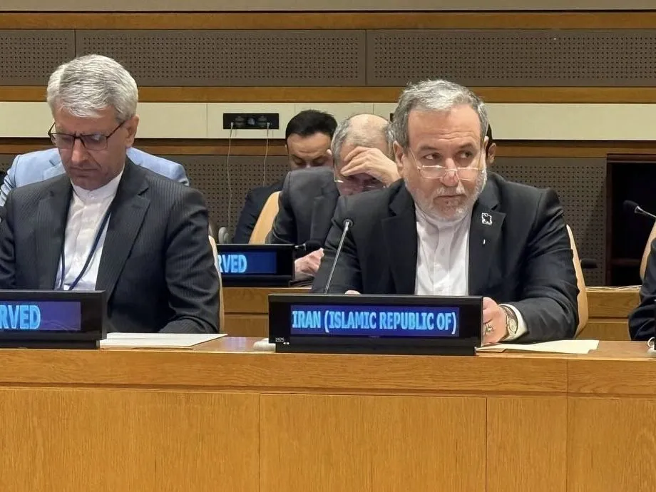 خبرگزاری دولت: هیات نمایندگی اعزامی ایران در نیویورک برنامه‌ای برای مذاکره با آمریکا ندارد / عراقچی روز سه‌شنبه به کشور برمی‌گردد