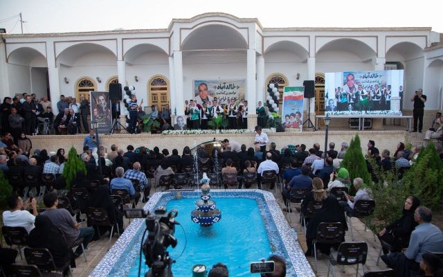 استقبال احسان خواجهامیری از پیشنهاد مدیرعامل خانه موسیقی/ در خالدآباد نظنز «بنیاد هنری ایرج» تاسیس شود