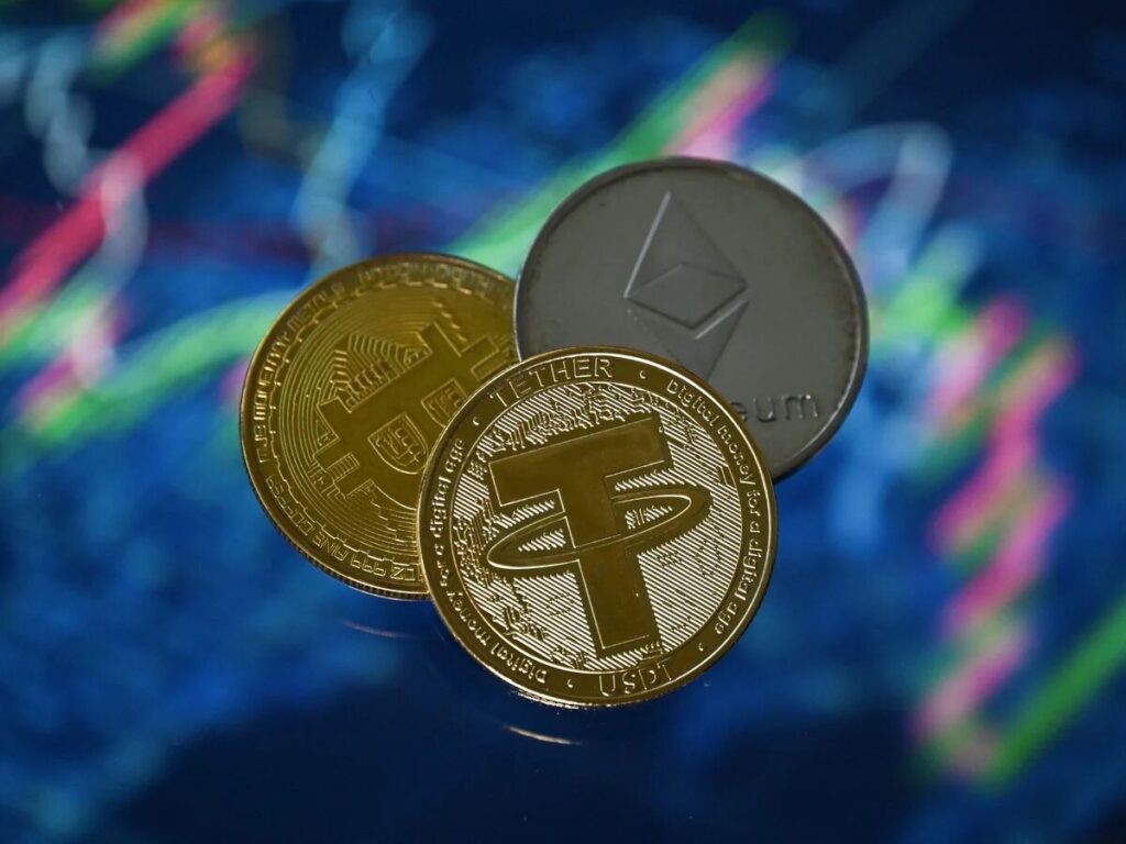 قیمت تتر در کمین ۲۳۶ هزار تومان | بیت‌کوین در مدار صعود ۸۴ هزار دلاری شد |‌ آلت‌کوین‌ها نوسانی شدند