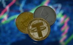قیمت تتر در کمین ۲۳۶ هزار تومان | بیت‌کوین در مدار صعود ۸۴ هزار دلاری شد |‌ آلت‌کوین‌ها نوسانی شدند