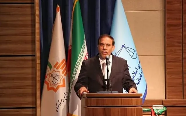 قوانین کشور برای شرایط تحریمی و جنگ متناسب‌سازی نشده‌اند