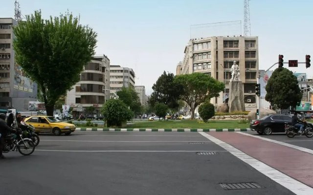 قاب خاطره‌انگیز از طهران قدیم | وقتی خیابان فردوسی هنوز «علاءالدوله» بود