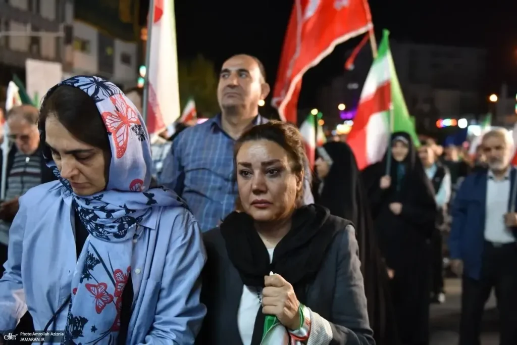 کیهان دوباره یاد حجاب افتاد | انسجام ملی را بهانه برخورد با بی‌حجابی نکنید