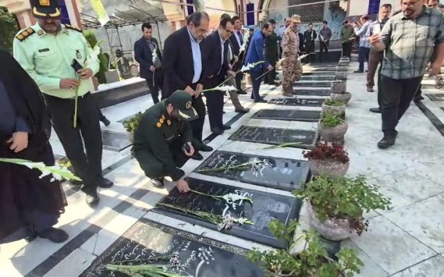 تأکید فرمانده سپاه بر حضور میدانی مسئولان و خدمت جهادی