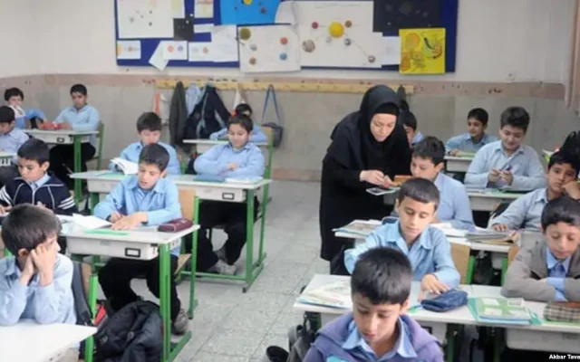 ورود یک میلیون و ۱۵۴ هزار نوآموز به کلاس اول/ برگزاری حضوری کلاس‌ها در همه مقاطع